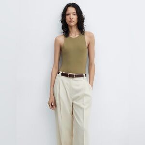 MNG Elastic Fitted Bodysuit Round neck Sleeveless Button Crotch closure Sz M